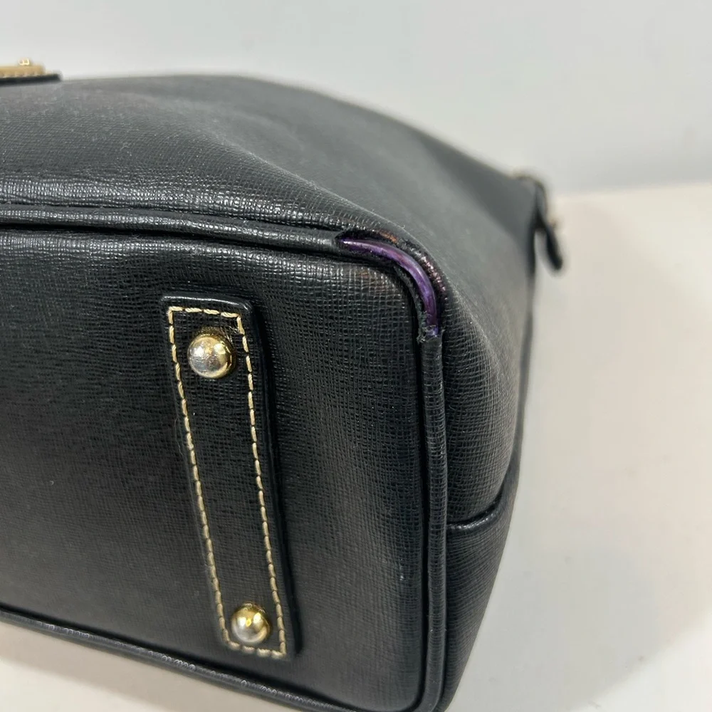 Dooney and Bourke staffiano leather purse